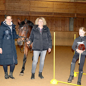 Hobby Horsing News in der Presse - wir sagen DANKE an die Schwäbische Zeitung, unsere Kerstin Schwier!